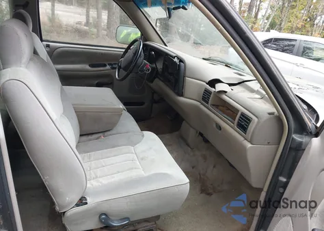 1996 Dodge Ram 2500 из США, поврежденный, VIN 1B7KC23W6TJ110450